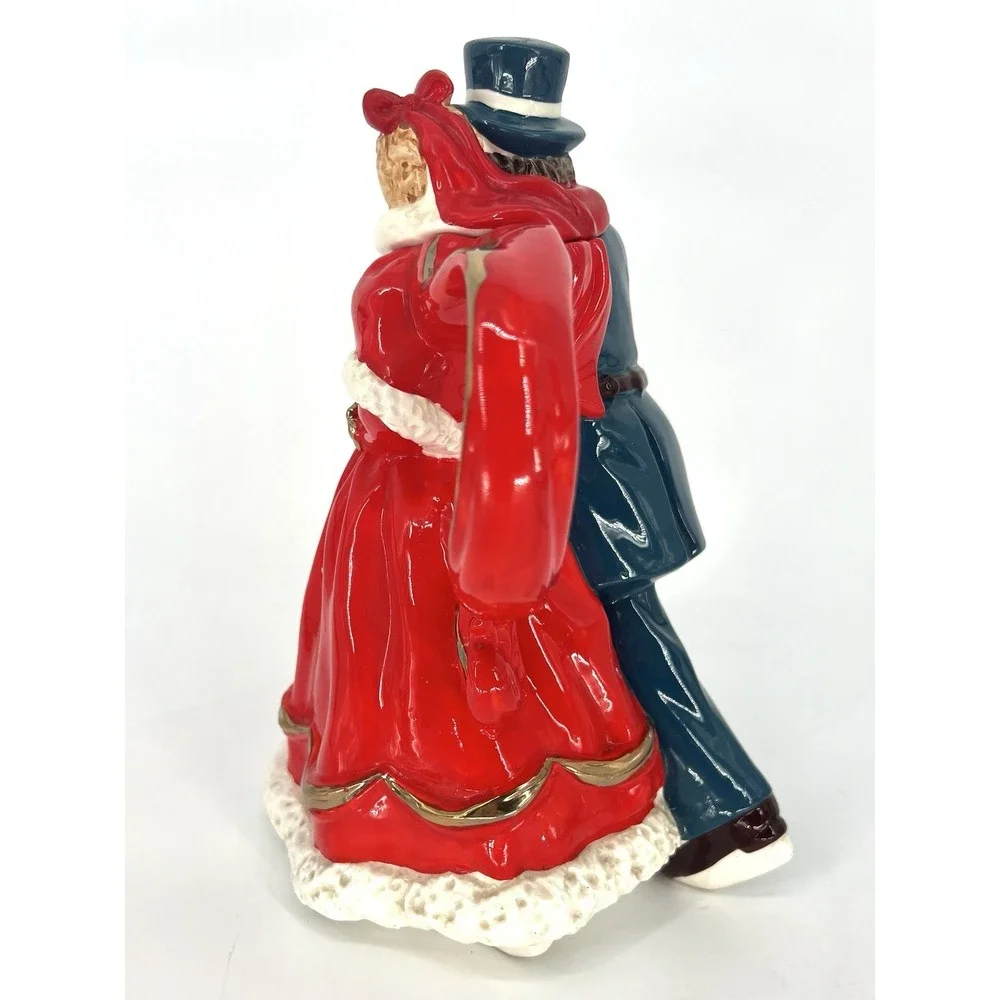 Silvestri Victorian Skater #20516 Skating Couple 6-cup Teapot Vintage 1991